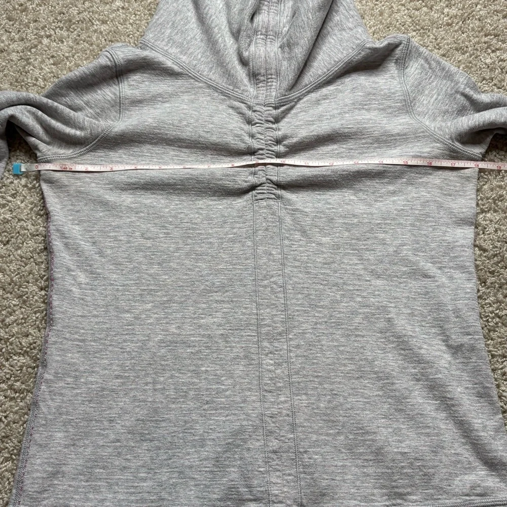 Lululemon In A Cinch Long Sleeve Tee